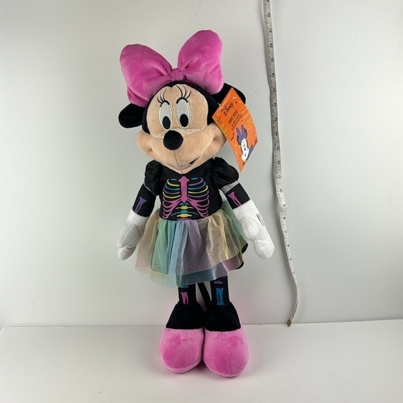 HALLOWEEN MINNIE MOUSE DISNEY HALLOWEEN OUTFIT NWT 22” TALL STANDS ON OWN PLUSH - Picture 5 of 7